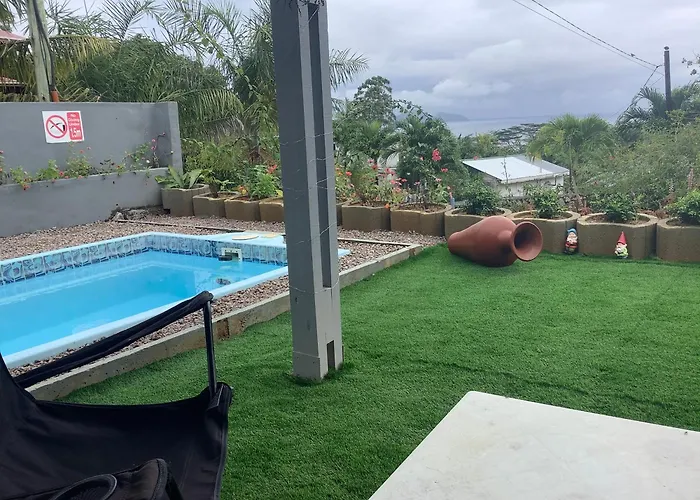 Eco Lodge Self-Catering 1-2