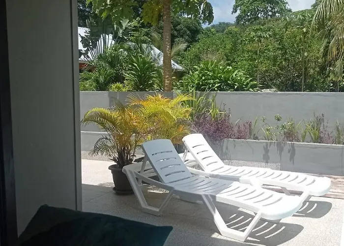 Eco Lodge Self-Catering 1-2